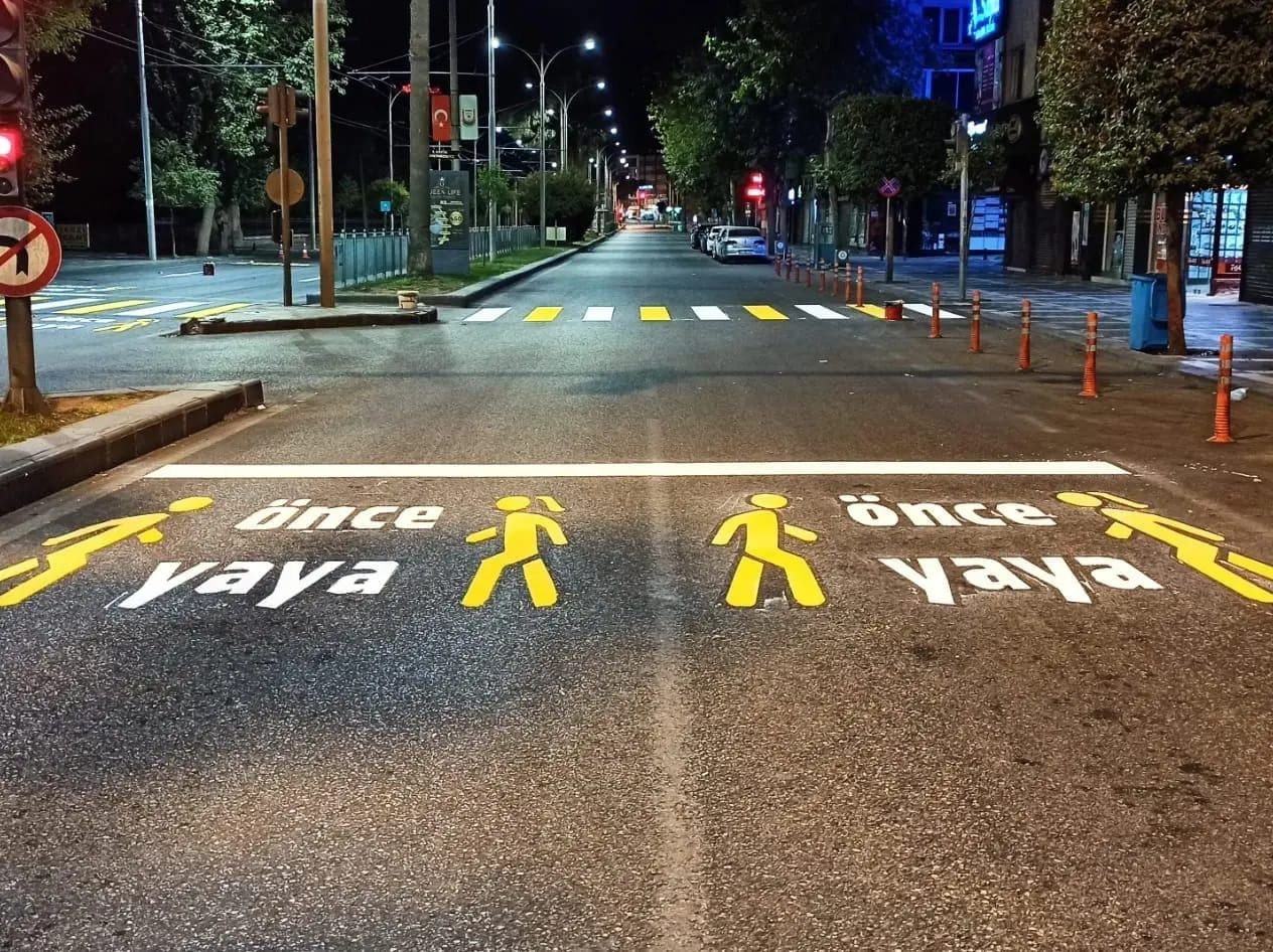 Şehir İçi Yaya Geçidi Uygulamaları
